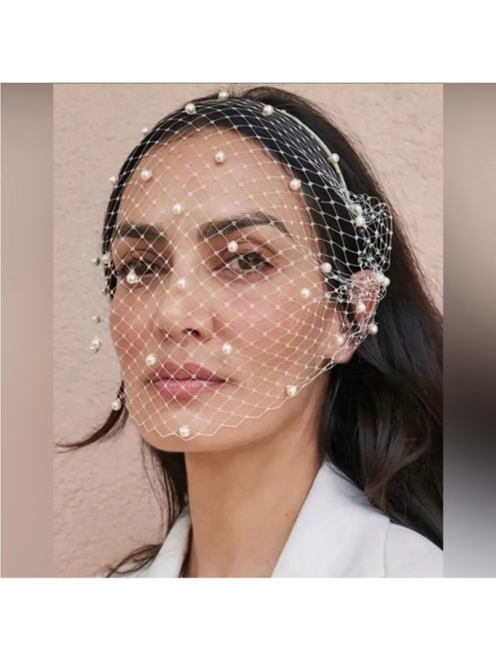Vintage-Inspired Pearl Birdcage Veil - A Bride’s Dream! 💫